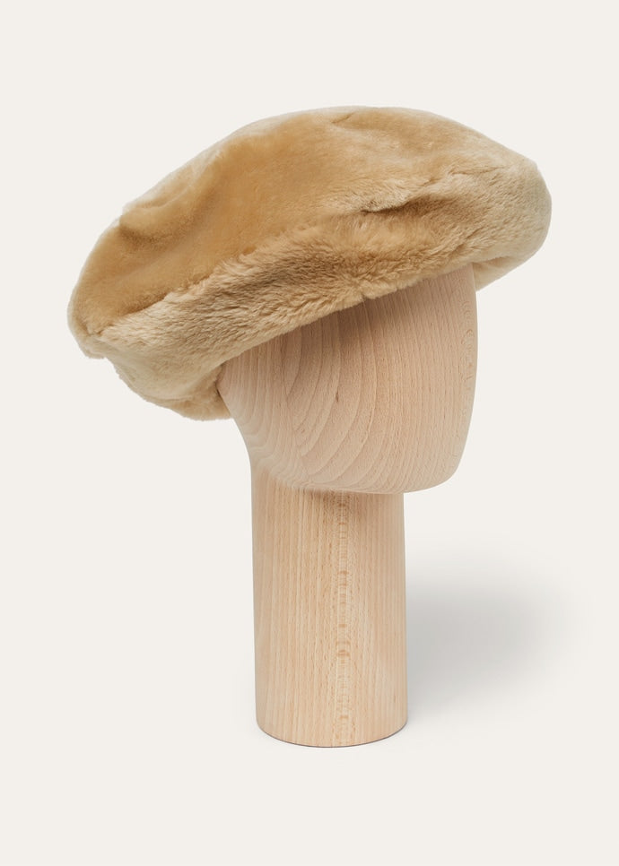 SELENA HAT MERINO SHEARLING_FAP9157_D0R4_2