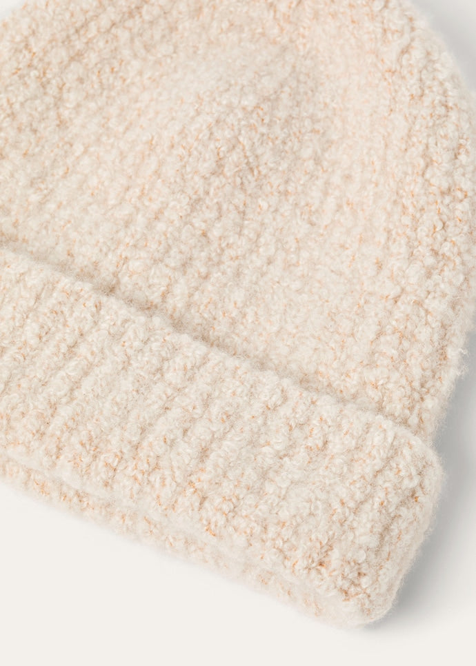 COCOONING FLUFFY CLOUD BEANIE CASH SILK GG 5_FAP8496_J2A1_4