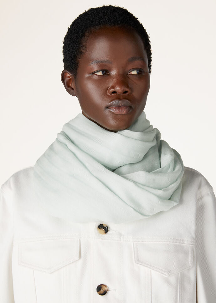 Maxi Crest Stole
