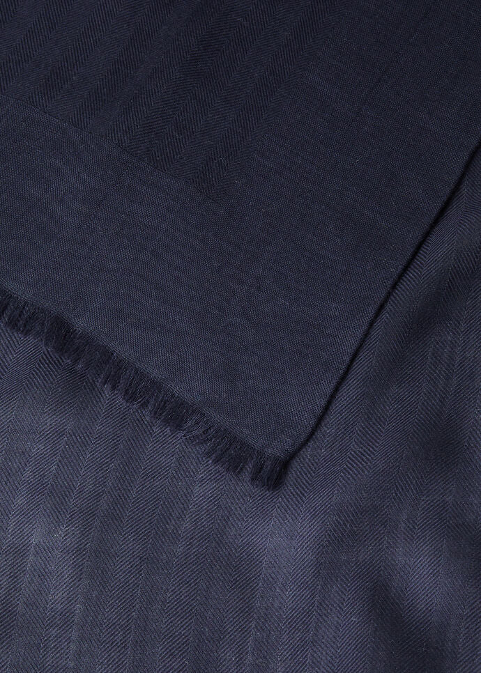 MAXI STOLA CASH CREST JACQUARD_FAN9120_W000_NR_3