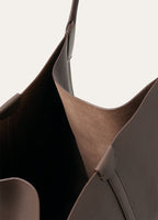 BALE HOBO EXTRA LARGE TENDER CALF_FAO4831_H0Z9_NR_7