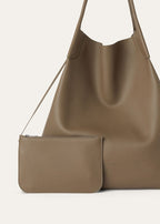 BALE HOBO EXTRA LARGE TENDER CALF_FAO4831_D0QL_NR_8