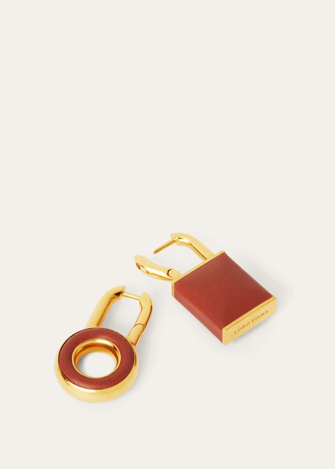 LEATHER COVERED CHARM EARRINGS ROUNDED CALF_FAO4274_P0AR_NR_4