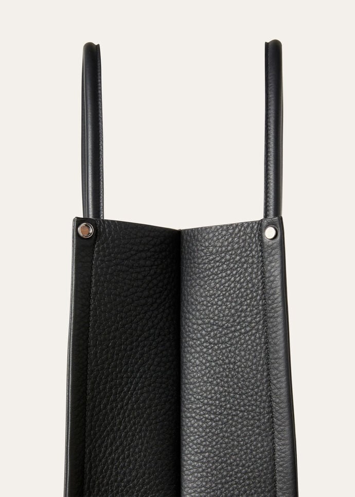 BEAM TOTE LARGE TENDER CALF_FAO4091_804M_NR_4