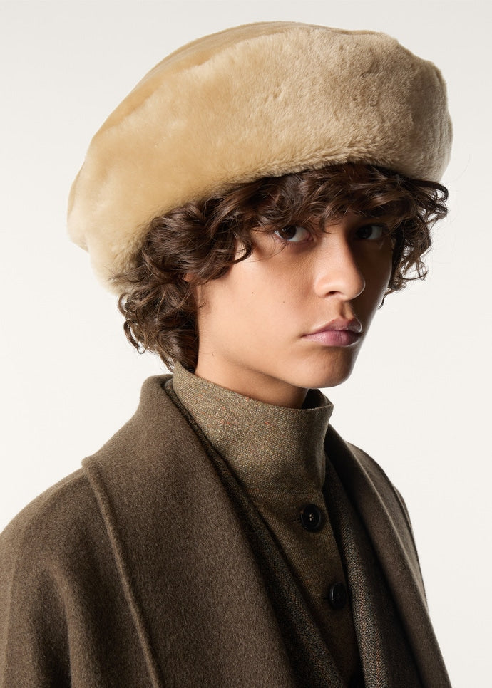 SELENA HAT MERINO SHEARLING_FAP9157_D0R4_1