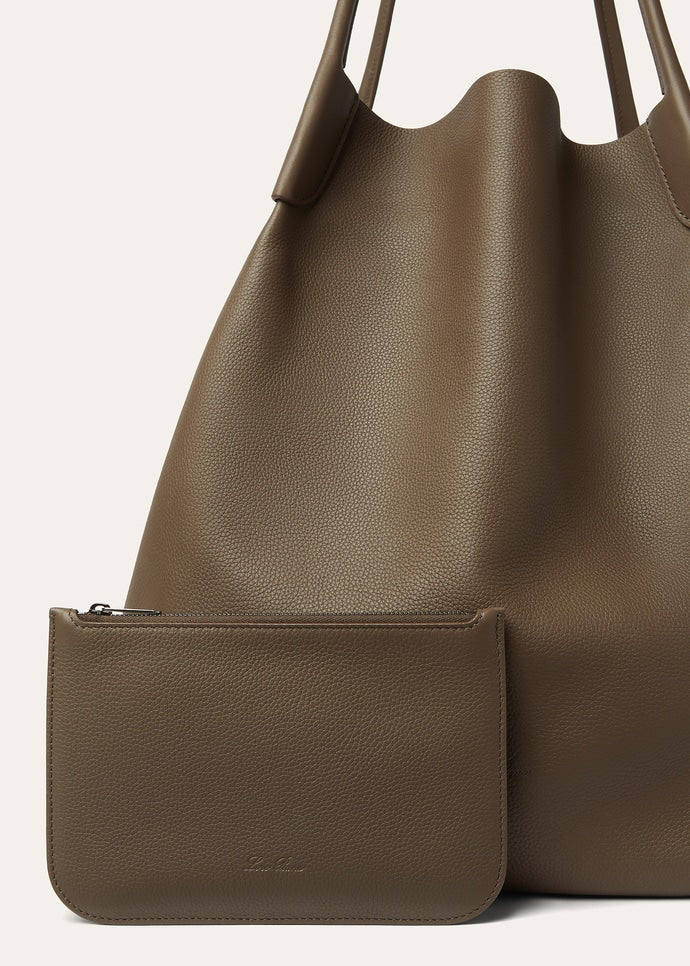BALE HOBO EXTRA LARGE TENDER CALF_FAO4831_H16Y_NR_8